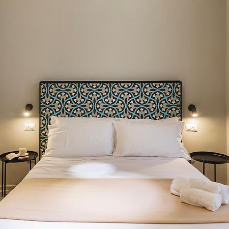 Almica24 Hotel บารี ภายนอก รูปภาพ
