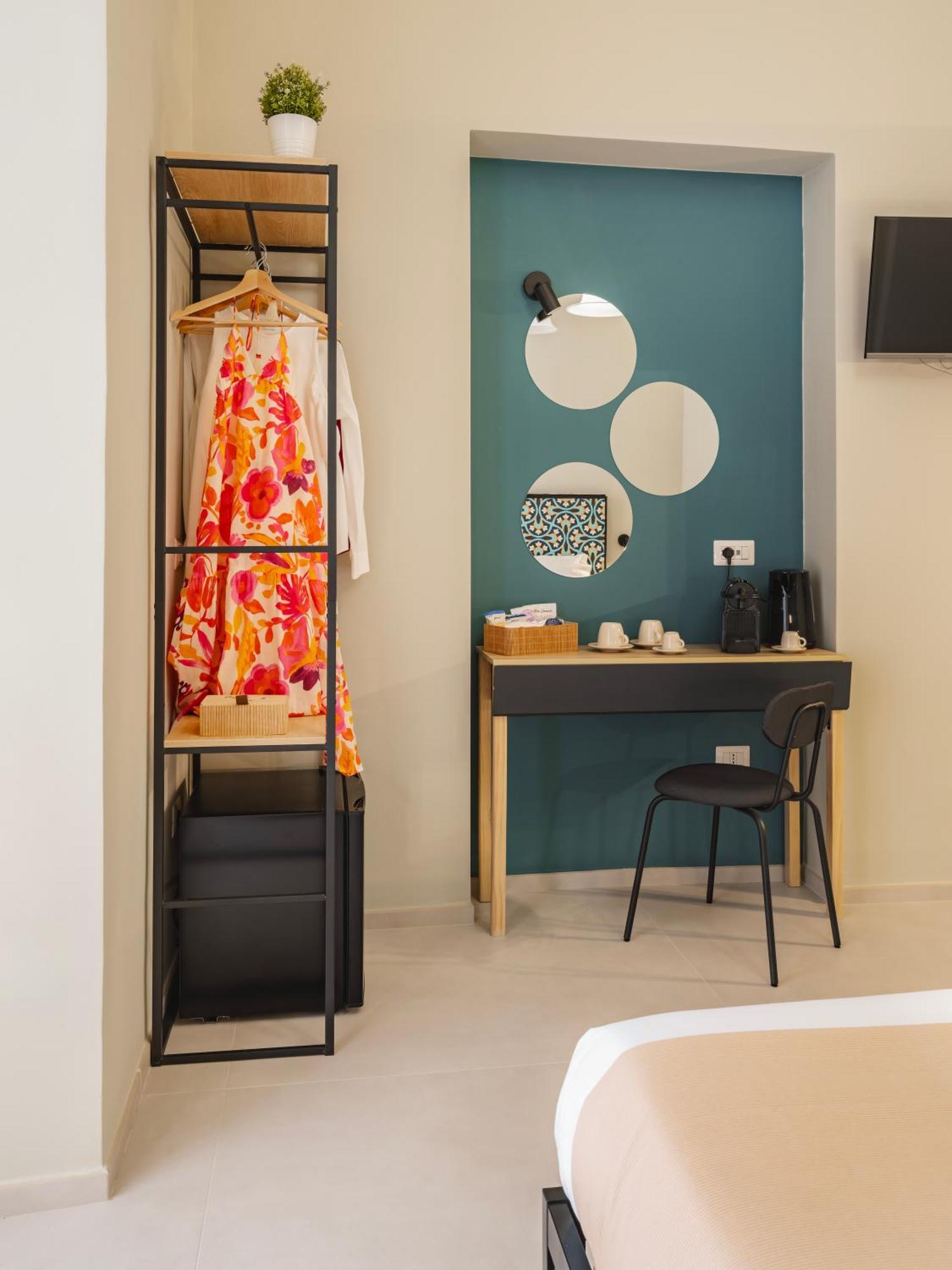 Almica24 Hotel บารี ภายนอก รูปภาพ
