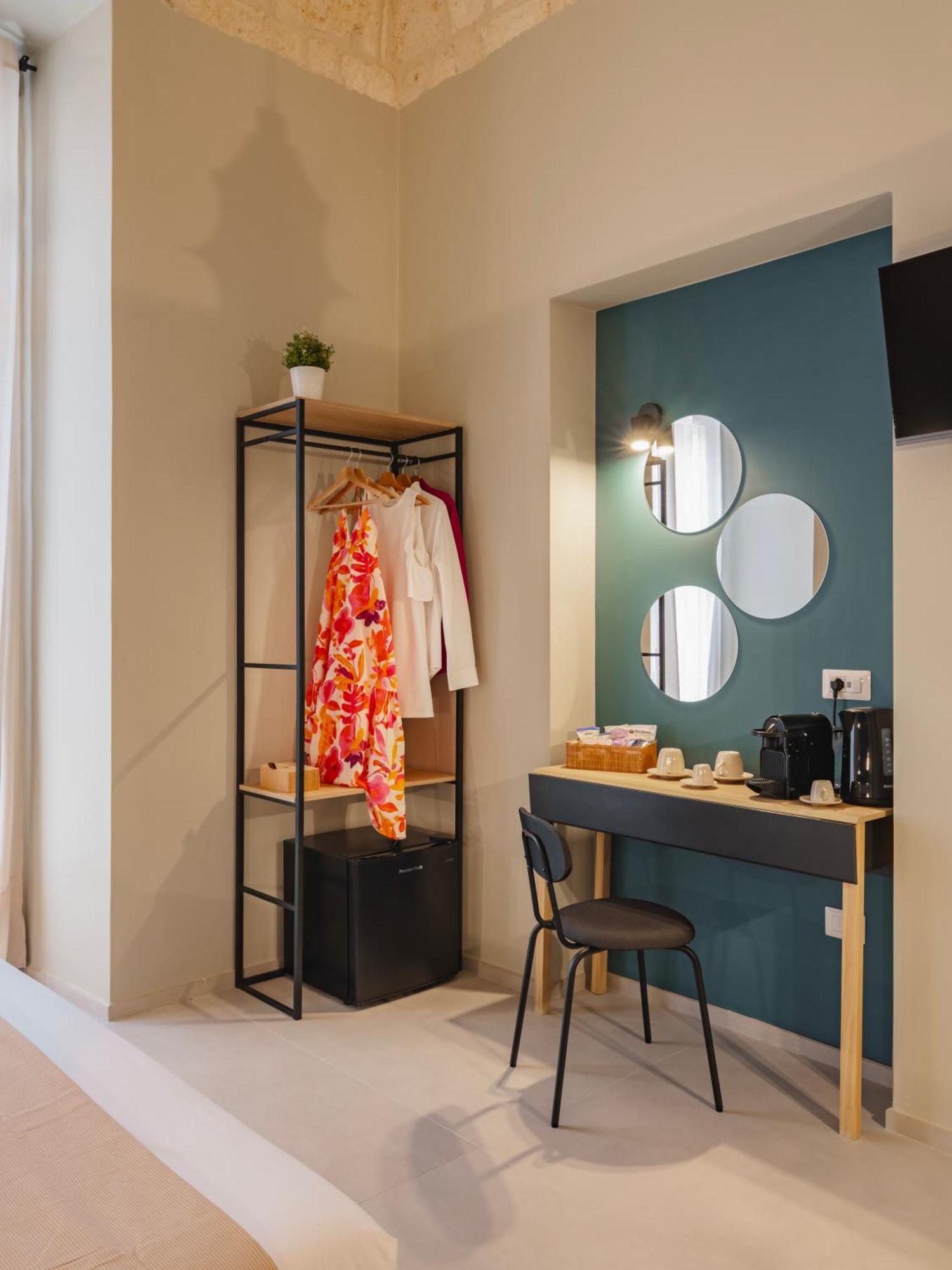 Almica24 Hotel บารี ภายนอก รูปภาพ