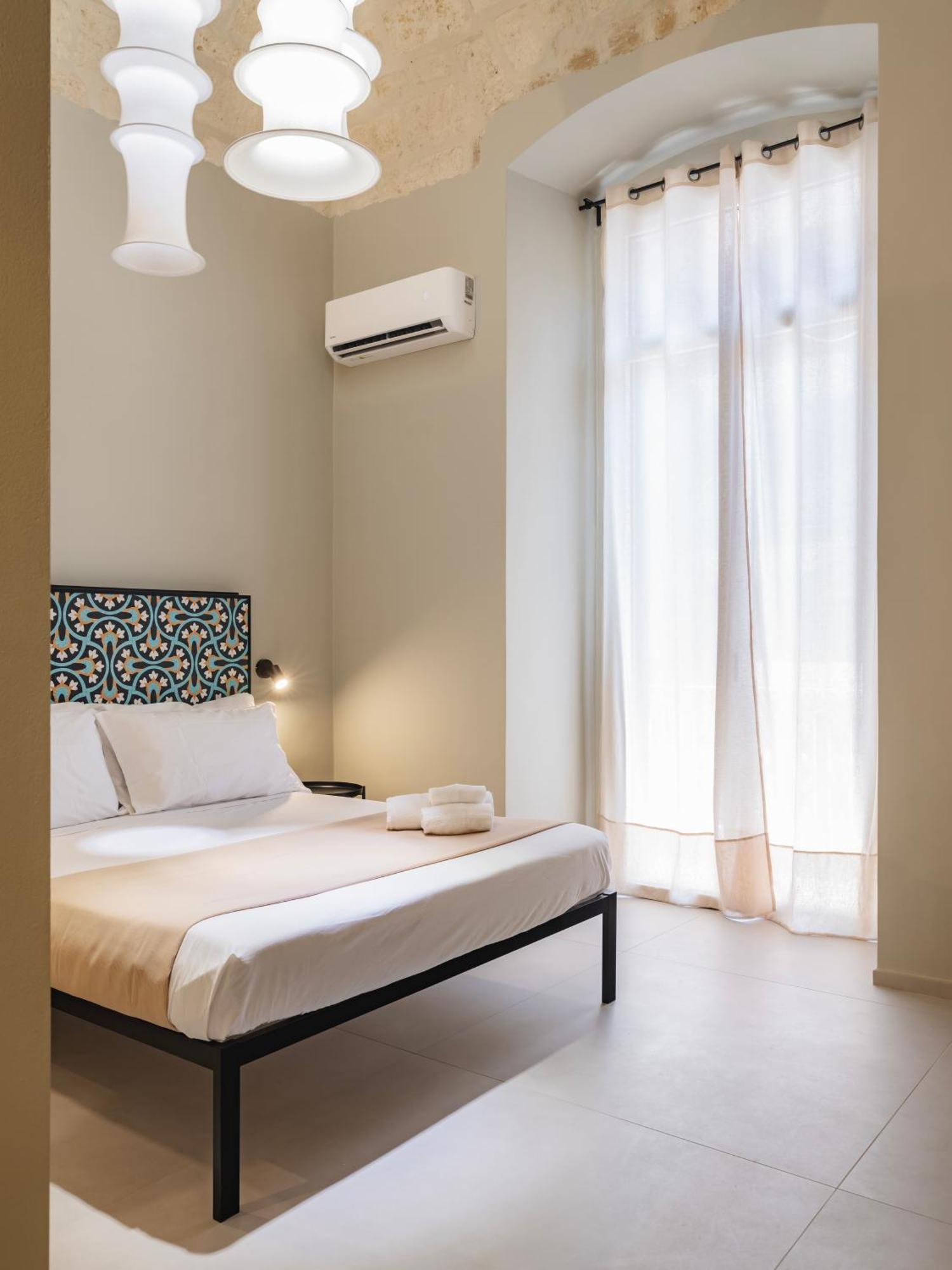 Almica24 Hotel บารี ภายนอก รูปภาพ