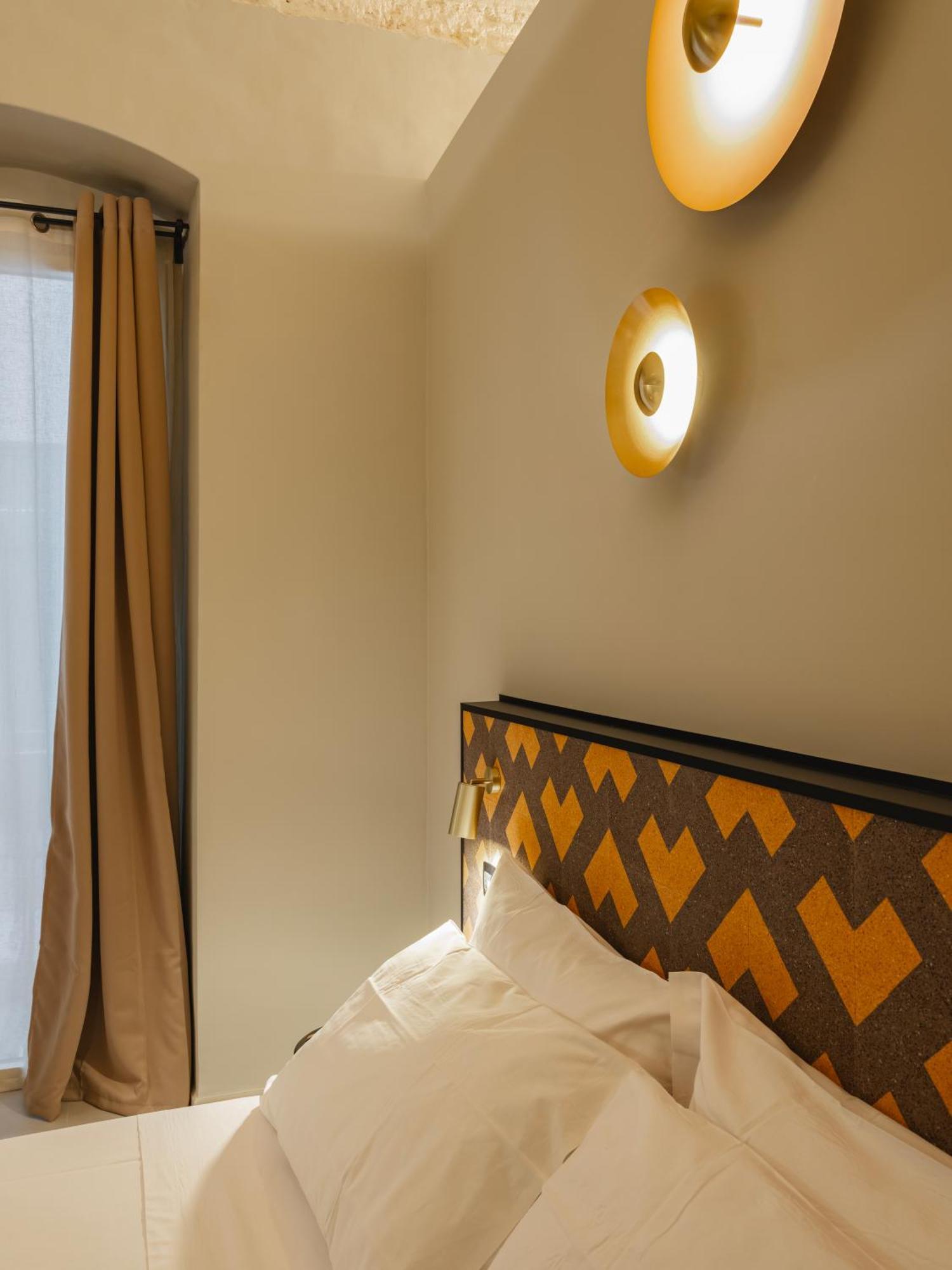 Almica24 Hotel บารี ภายนอก รูปภาพ